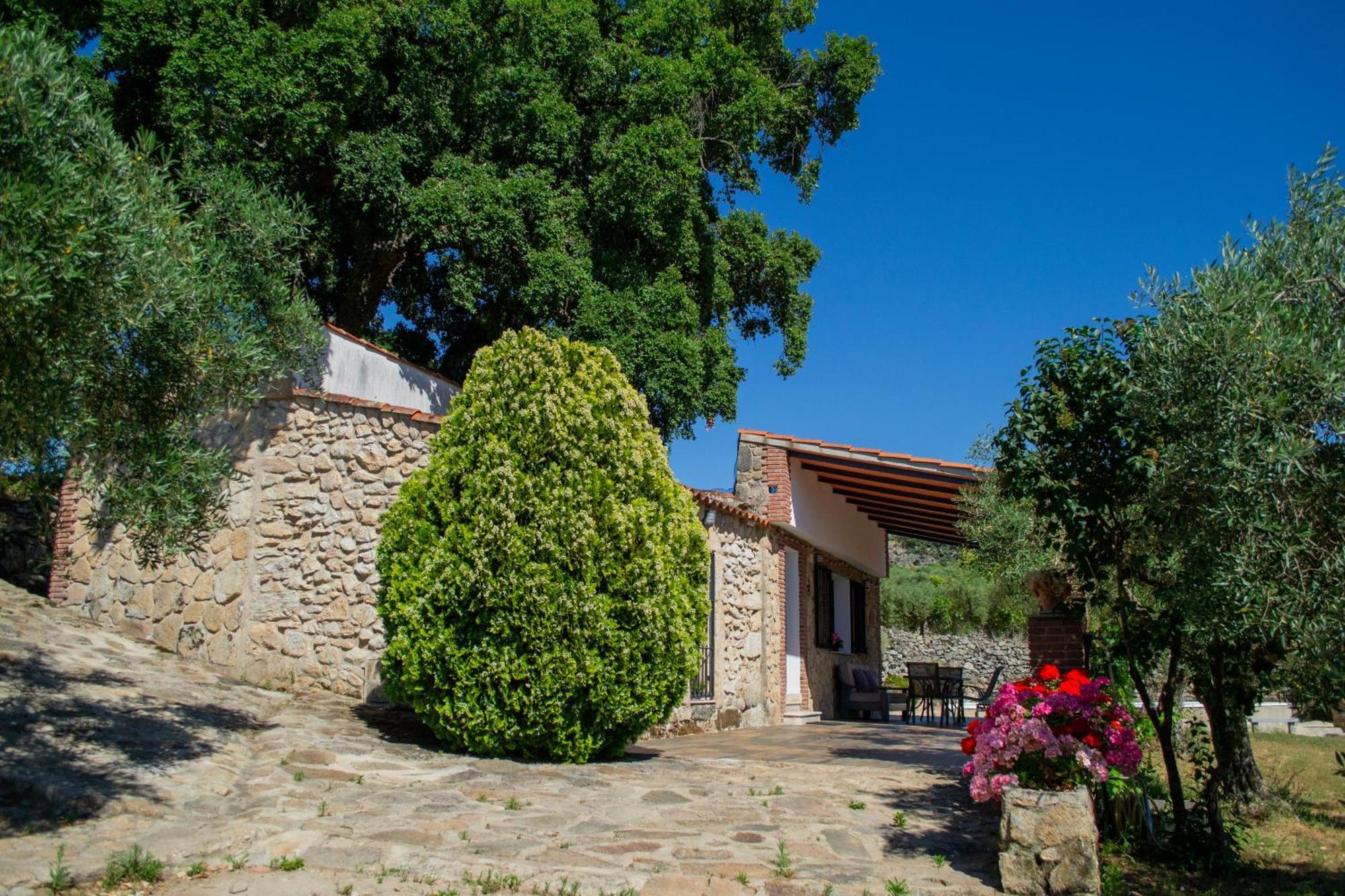 Montánchez Casa Rural La Recuera מראה חיצוני תמונה