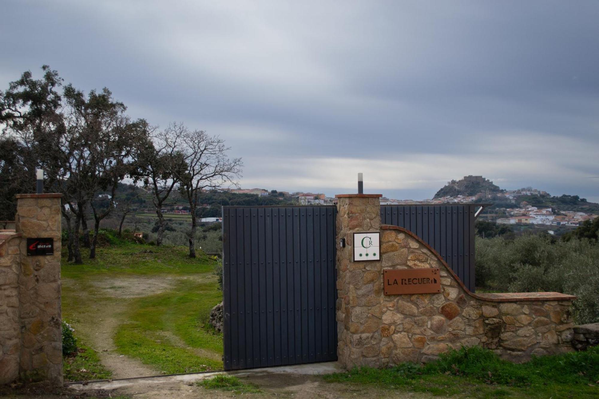 Montánchez Casa Rural La Recuera מראה חיצוני תמונה