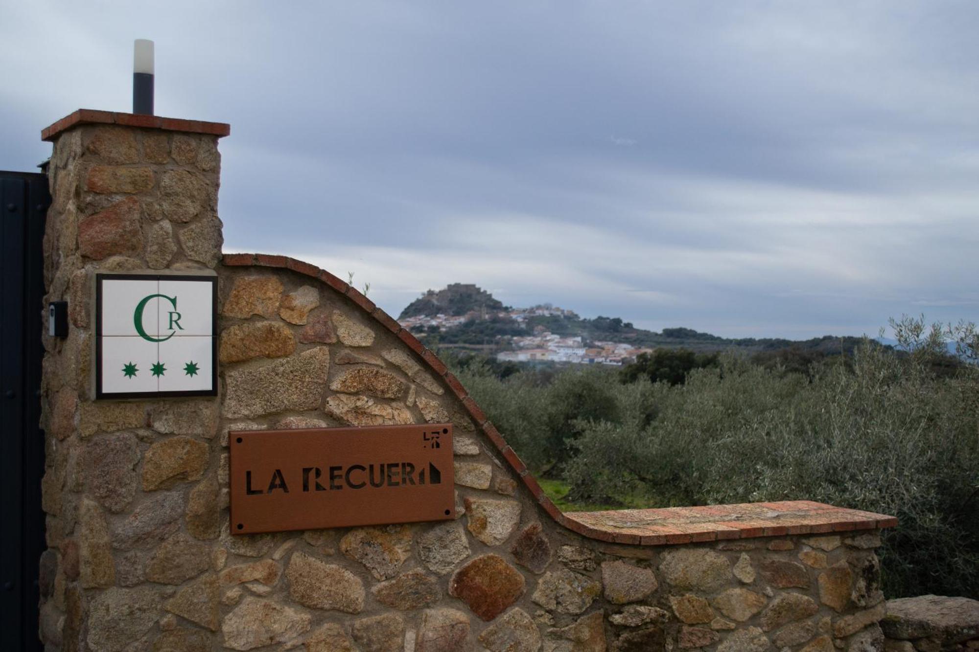 Montánchez Casa Rural La Recuera מראה חיצוני תמונה